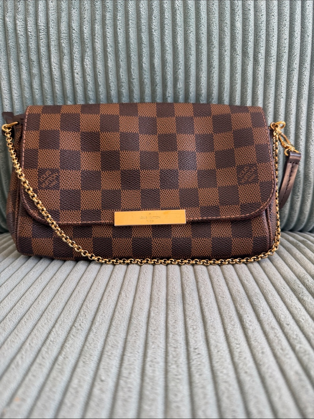Louis Vuitton Favorite Damier Shoulder/Crossbody Bag